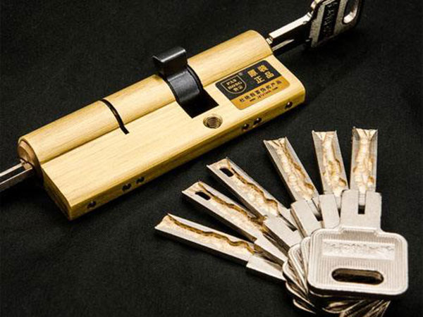 泰山24小时上门开锁公司